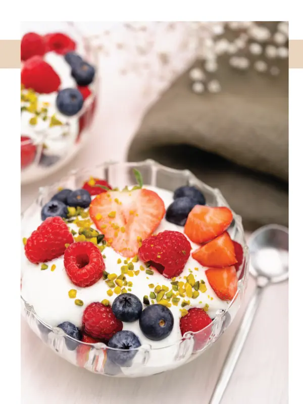 Beeren-Dessert aus dem Küchenmaschinen-Kochbuch